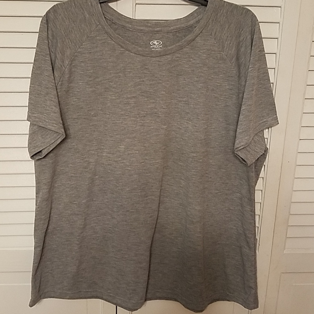 NWOT- GRAY SHIRT